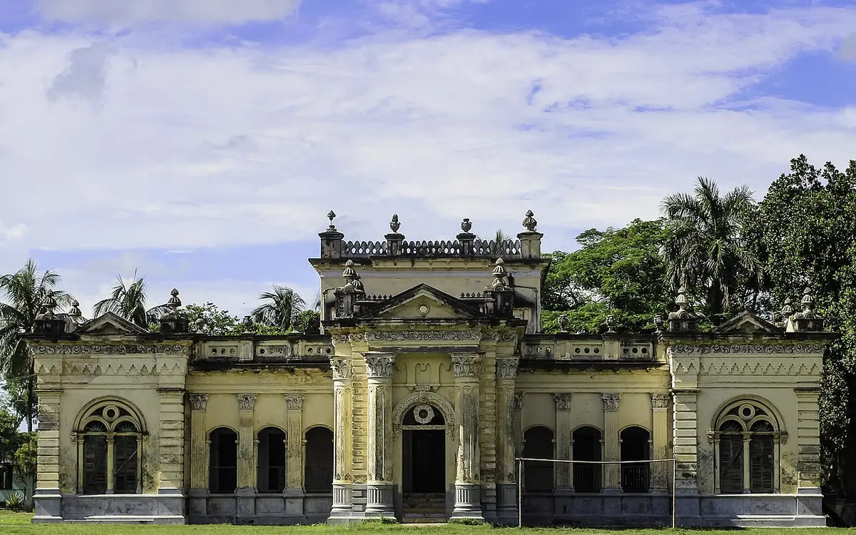 নাটোর রাজবাড়ি, নাটোর