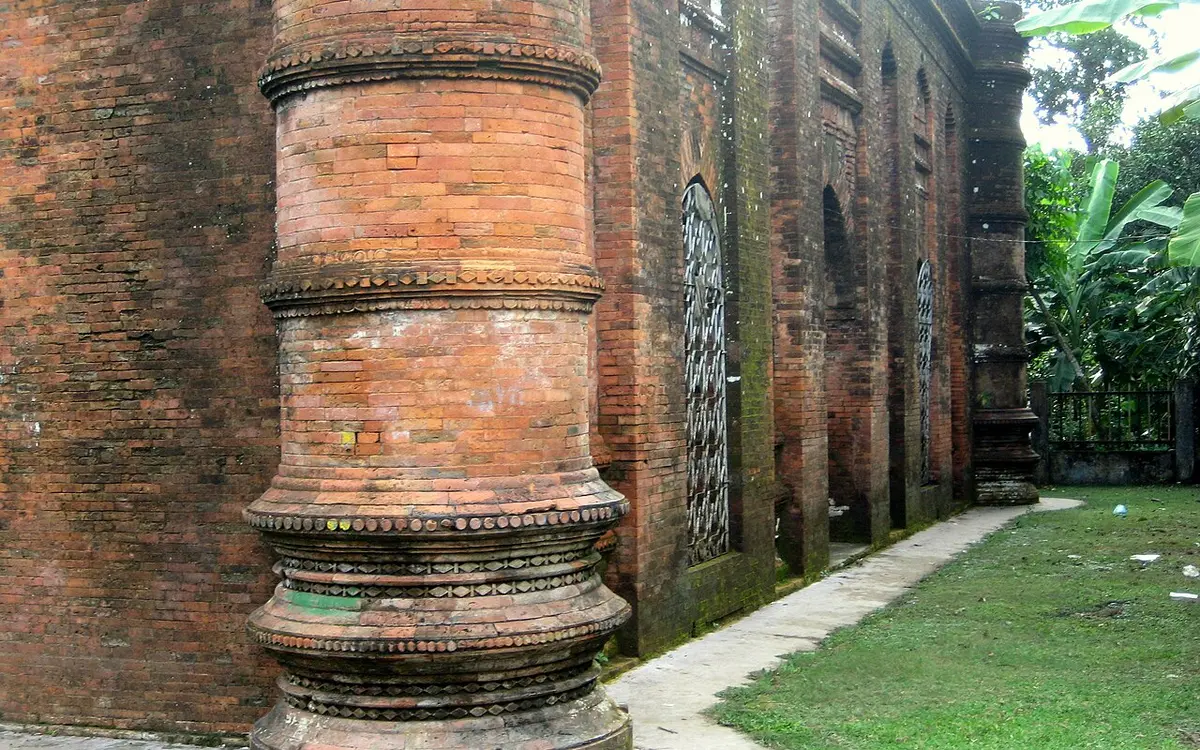 নয় গম্বুজ মসজিদ, বাগেরহাট